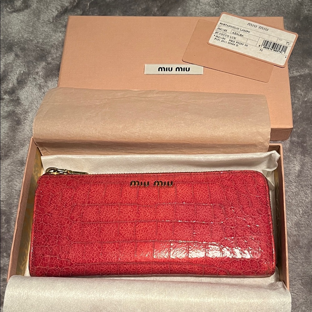Miu Miu Glossy Pink Croc-Embossed Zip Wallet
